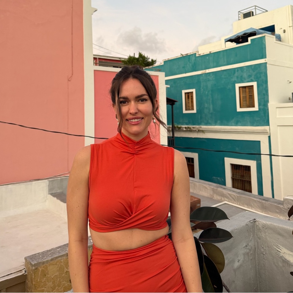 Meet your Posher, Izzie